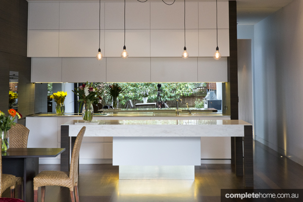 symmetrical white bench top