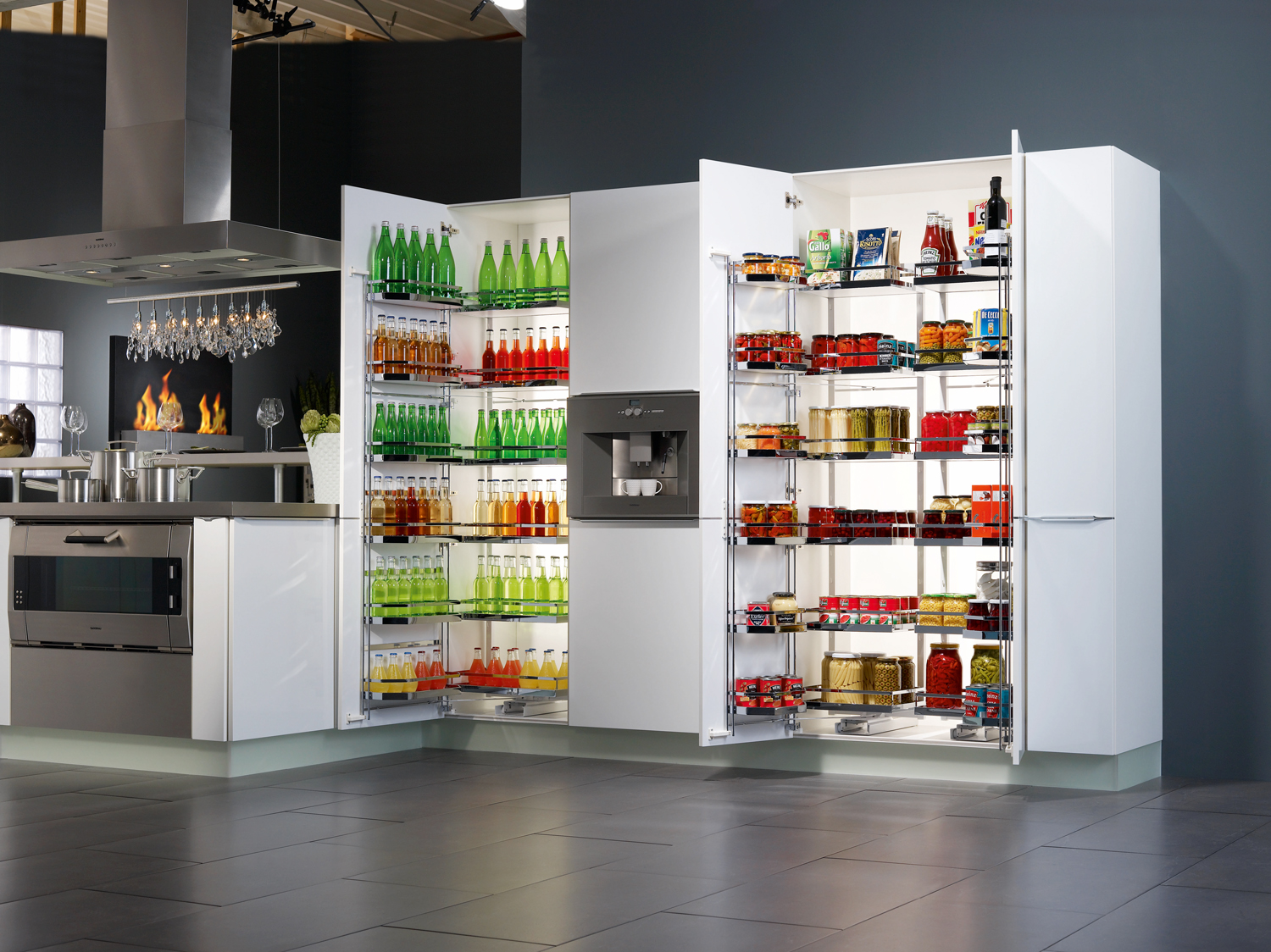 Kitchen cabinets range: a smart storage solution - Completehome