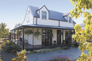 Fully-featured kit home designs