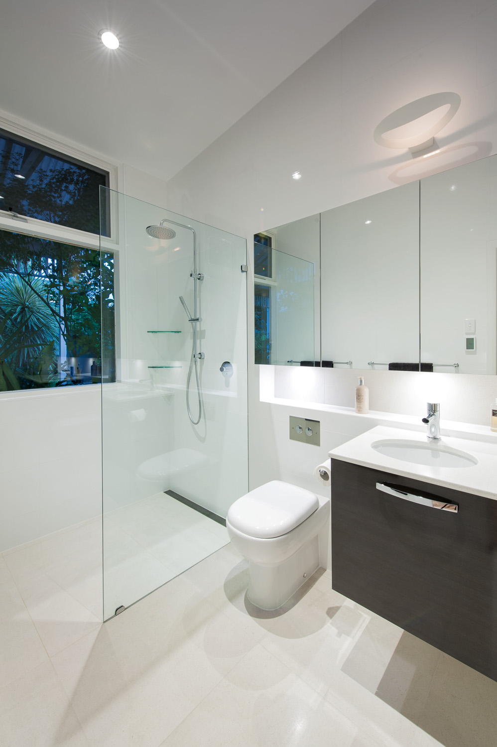 Light minimalist and contemporary bathroom design  