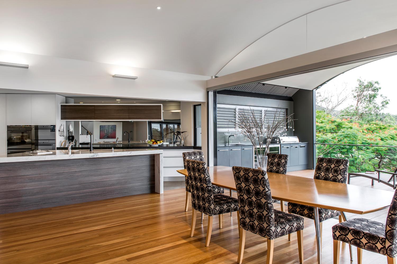 A stunning open-plan kitchen design - Completehome