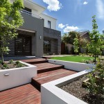 REAL POOL: Fully-tiled pool and spa design