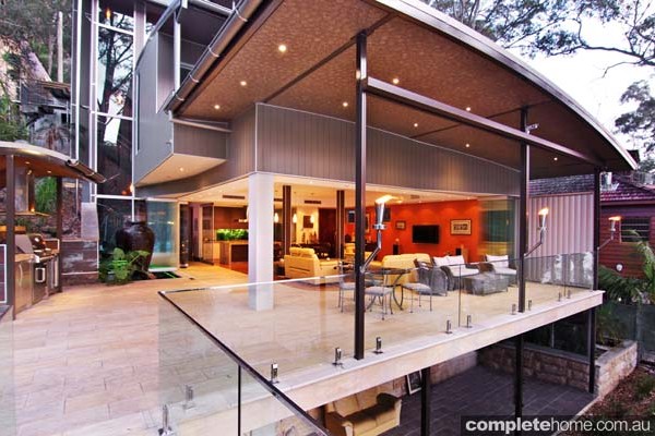 outdoor entertaining space