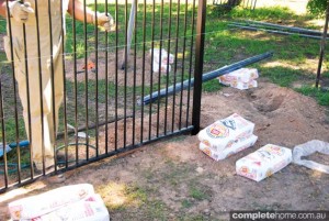setting pool fencing