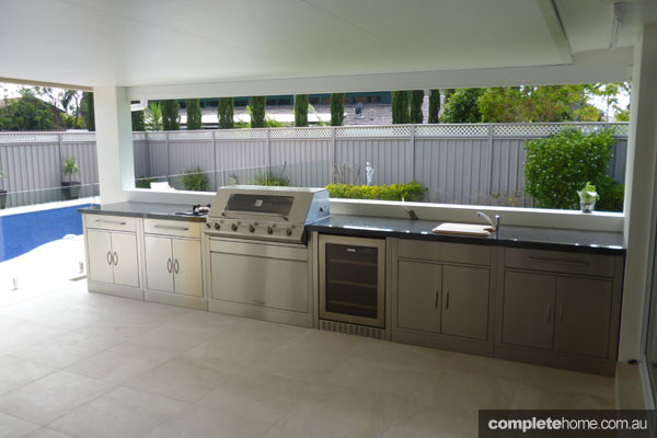 Three top barbeques outdoor kitchens for this summer Three top barbeques outdoor kitchens for this summer