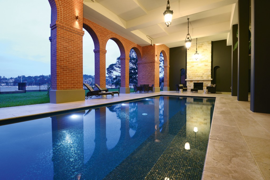 Roman bath style pool