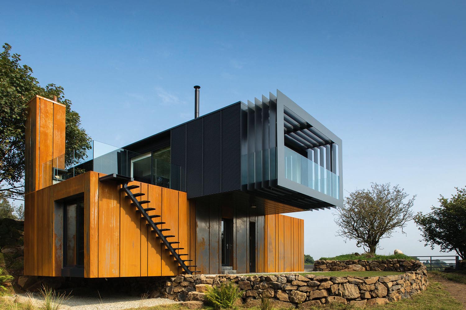 Grand Designs: County Derry shipping container house ...