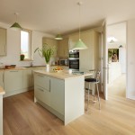 Grand Designs UK: Idyllic and super-eco home