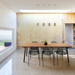 An exposed concrete feature wall brings
a gritty element to the clean and modern design