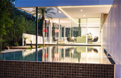 acquarius_pool_luxuryliving_MAINarticleimage_EDITED