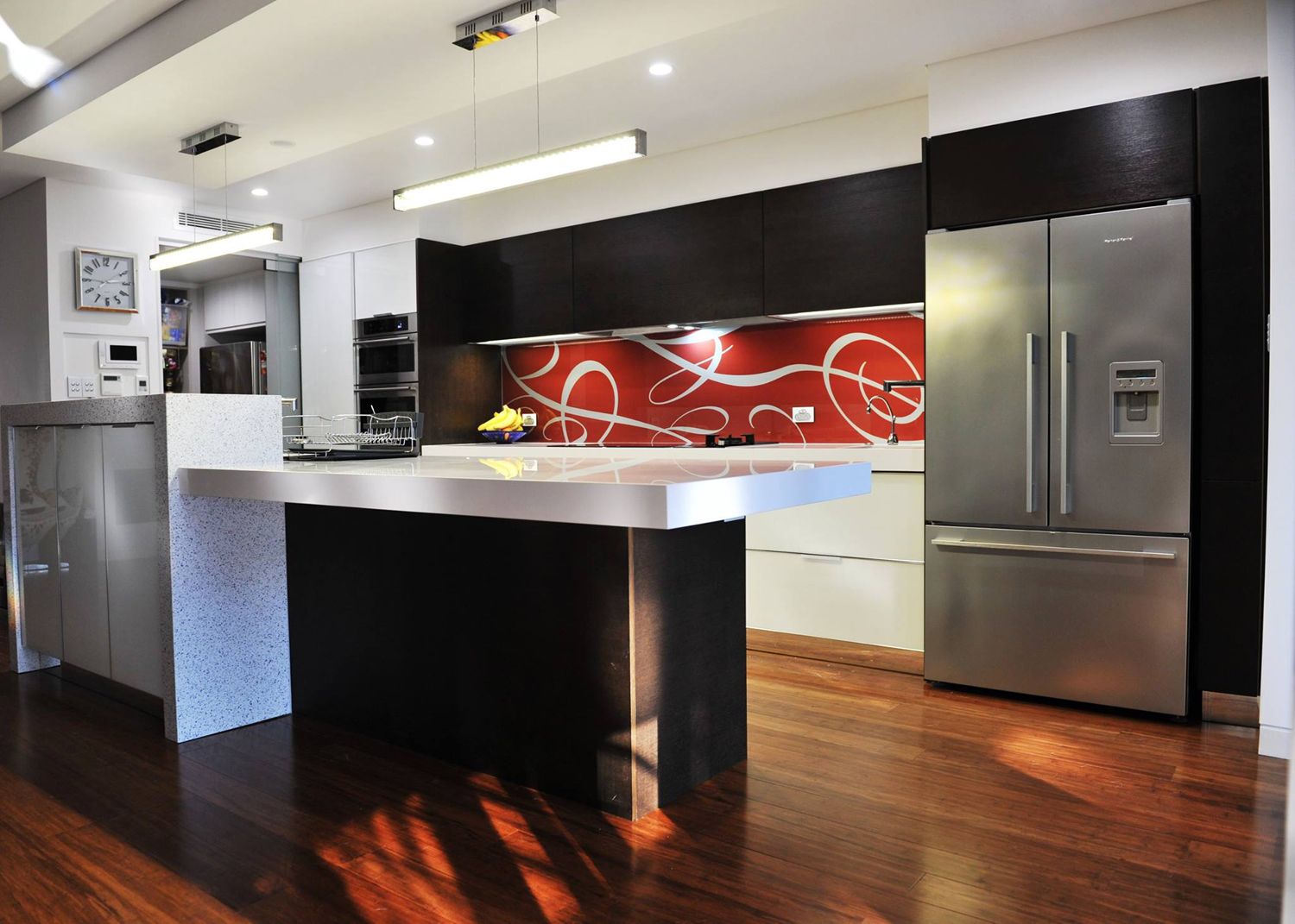 feature splashbacks for kitchens