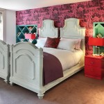 Pink and turquoise may clash in theory, but work so well in the flesh