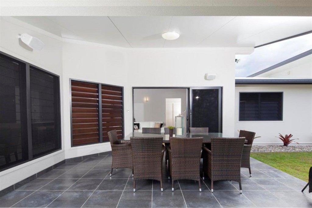Breezway Louvre Windows and Screening Options