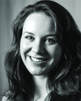 Jennifer Hoddinett Photo (blackWhite)