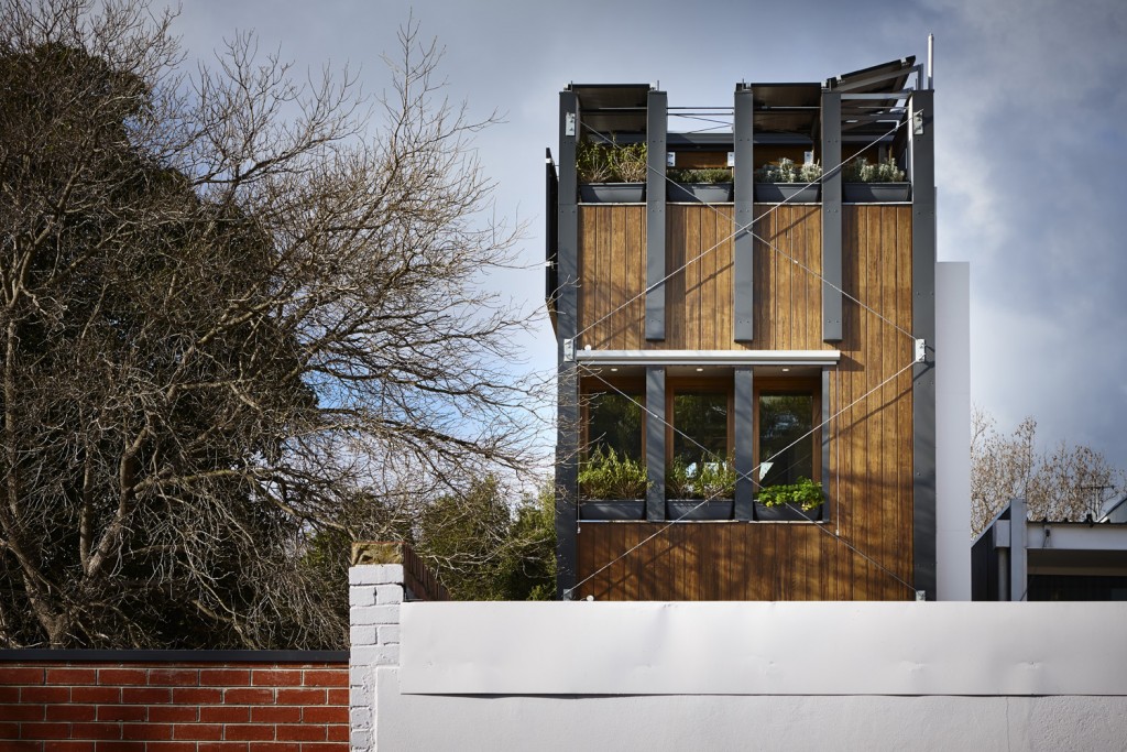 LifeStyleChannel_GDA6_EastMelbourne_08RT_FXTL_RhiannonSlatter2015
