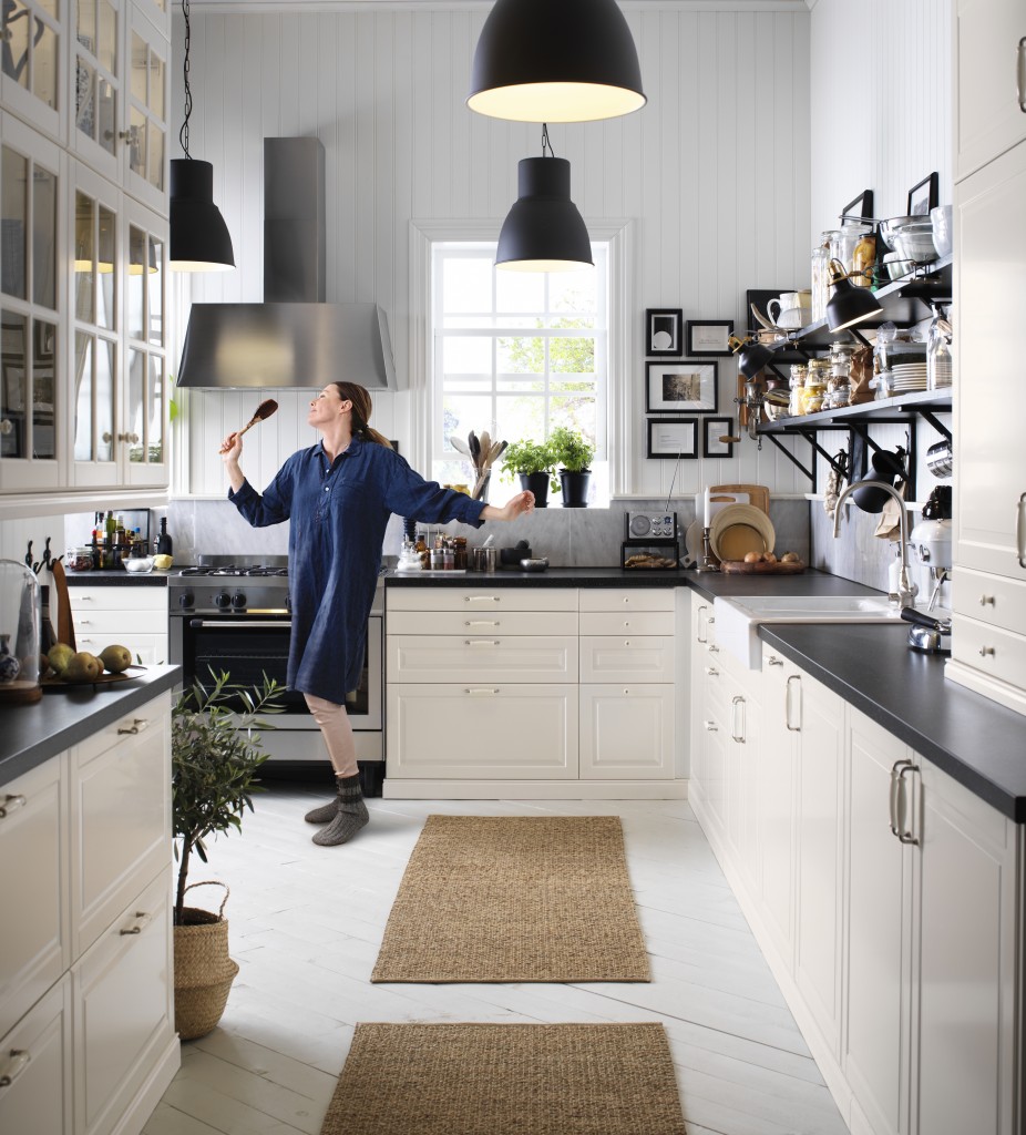 7. full kitchen PH135792