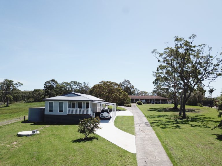 Flat Pack house Grand Designs Australia (by Intermode)